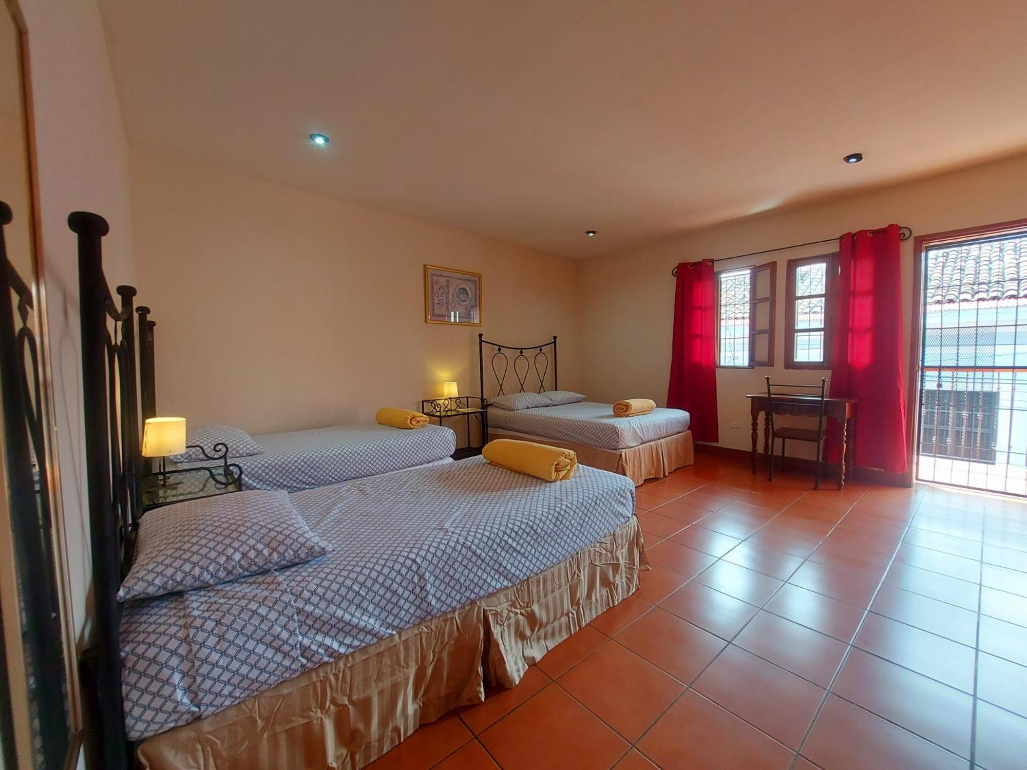 Hostal Lolita'S Boutique Granada Buitenkant foto