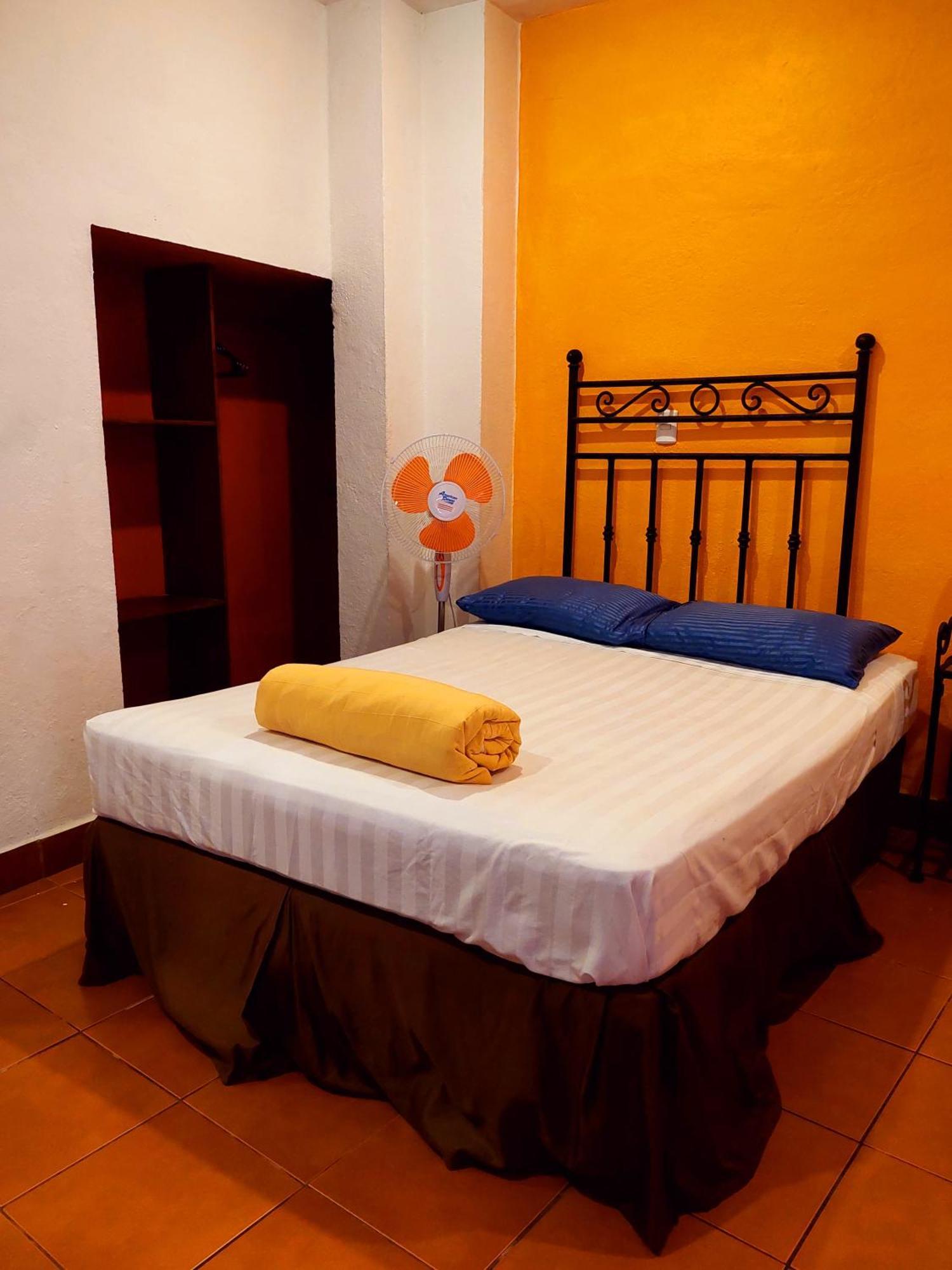 Hostal Lolita'S Boutique Granada Buitenkant foto