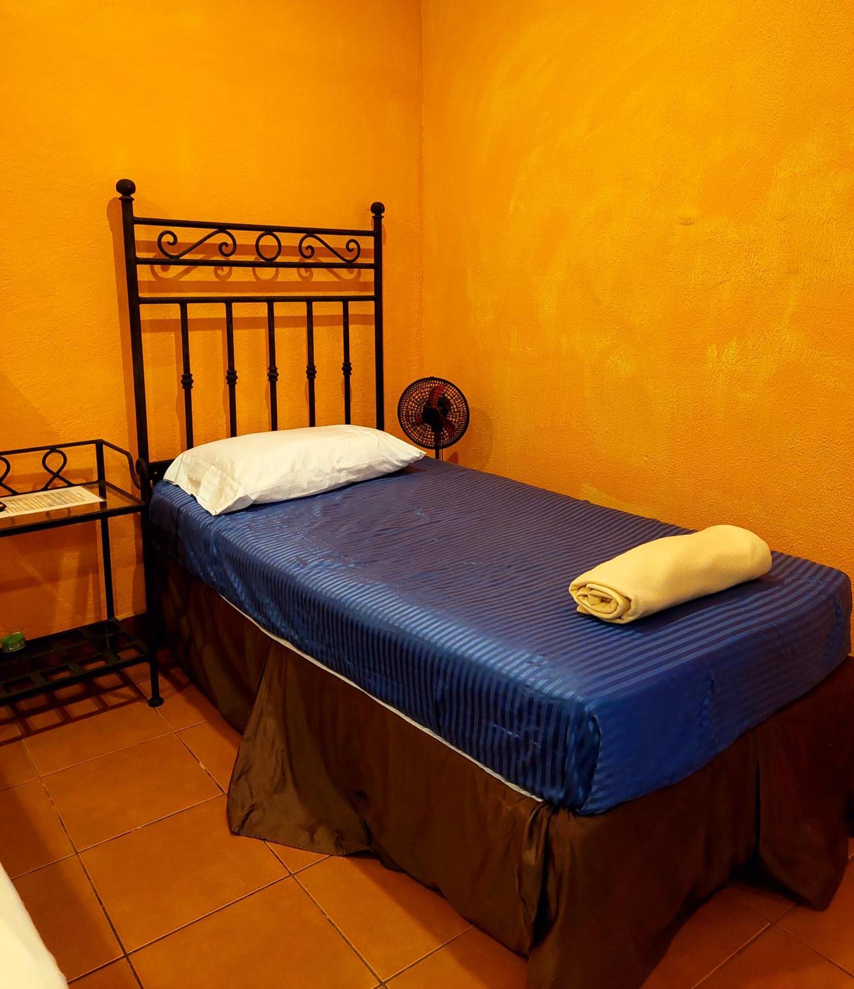 Hostal Lolita'S Boutique Granada Buitenkant foto